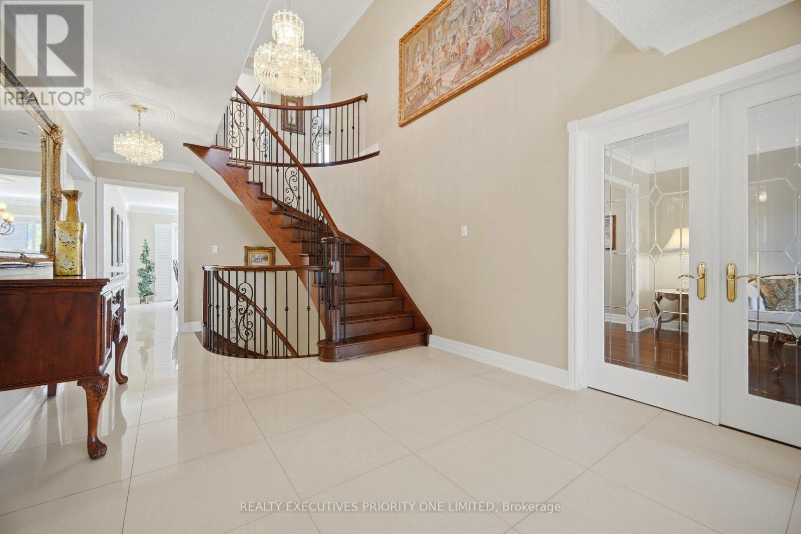 139 JADE CRESCENT - 18