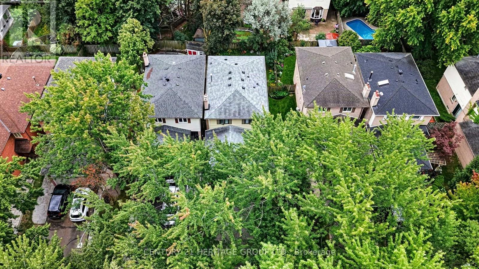 11 BISHOP CRESCENT - Image 41