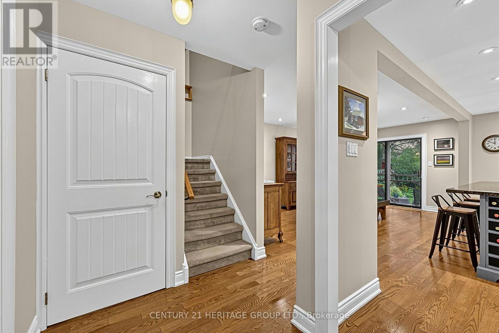 11 BISHOP CRESCENT - 8