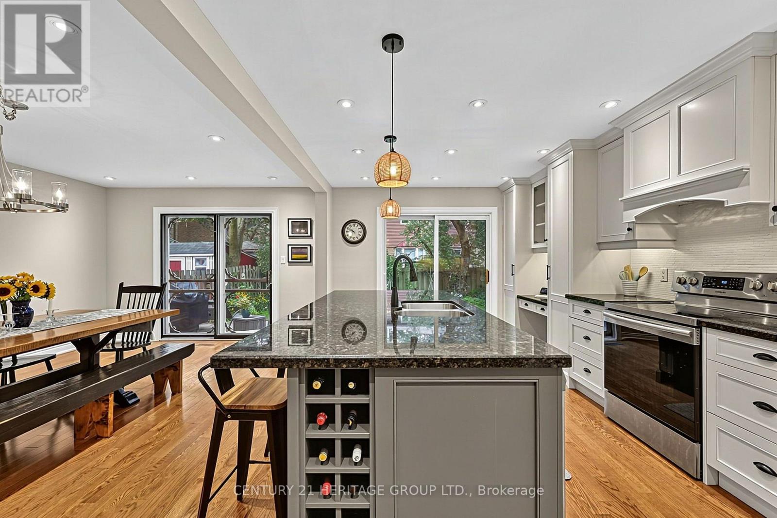 11 BISHOP CRESCENT - 9