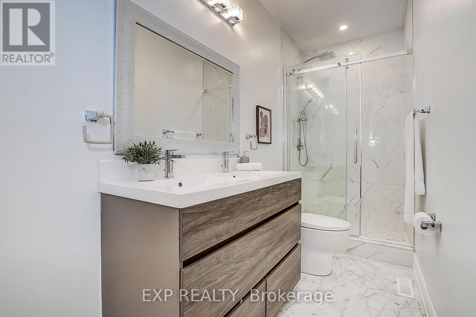 574 SWEETWATER CRESCENT - 22
