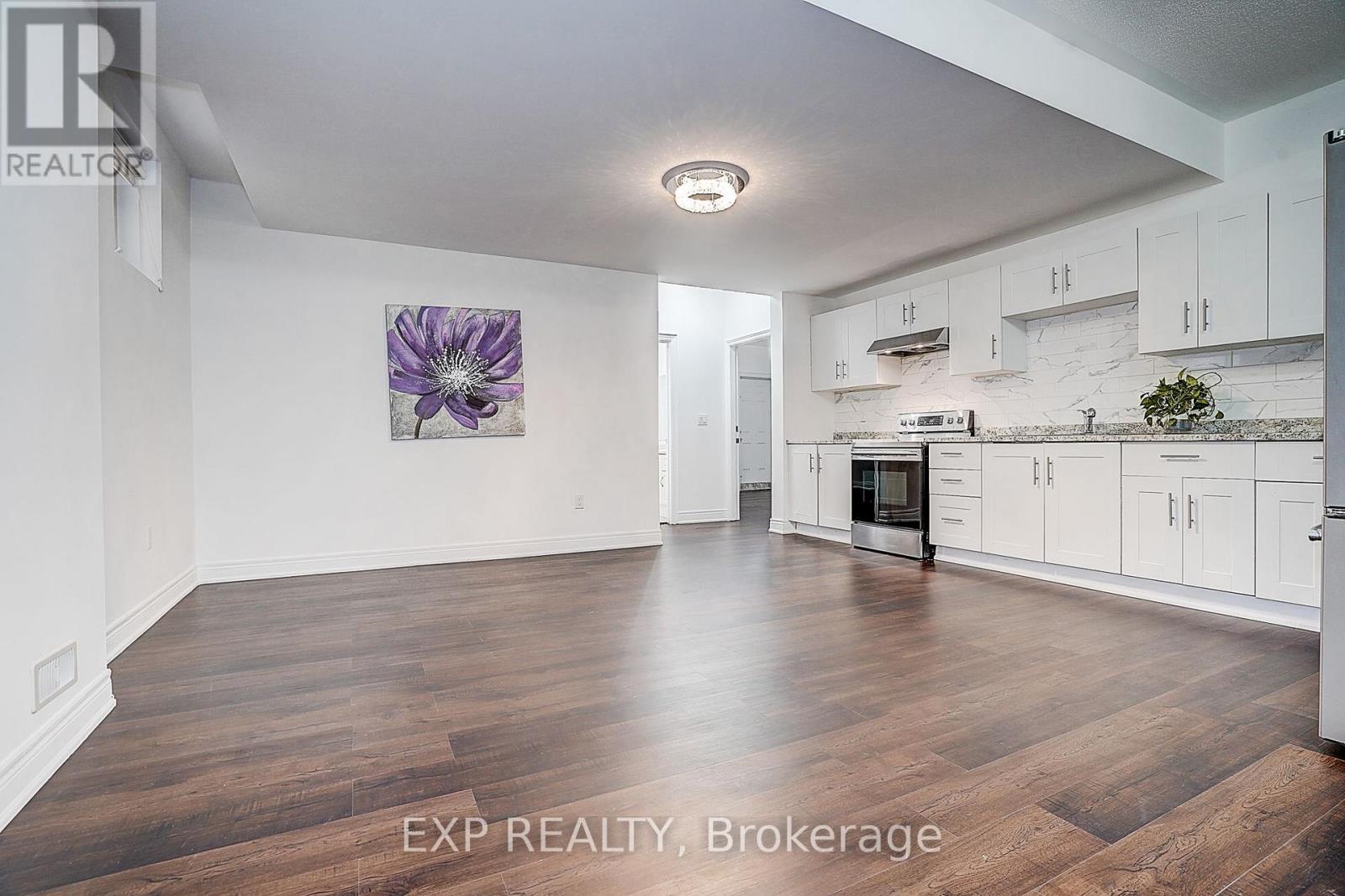 574 SWEETWATER CRESCENT - 28