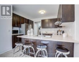 574 Sweetwater Crescent, Newmarket, ON L3X0H6 Photo 12