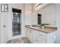 574 Sweetwater Crescent, Newmarket, ON L3X0H6 Photo 18