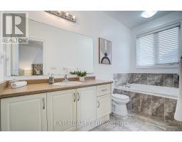 574 Sweetwater Crescent, Newmarket, ON L3X0H6 Photo 19