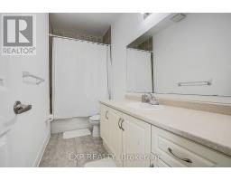 574 Sweetwater Crescent, Newmarket, ON L3X0H6 Photo 24
