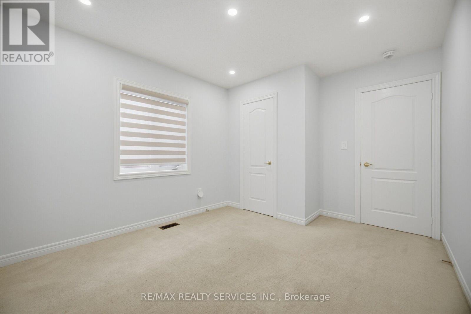 279 REMEMBRANCE ROAD - 33