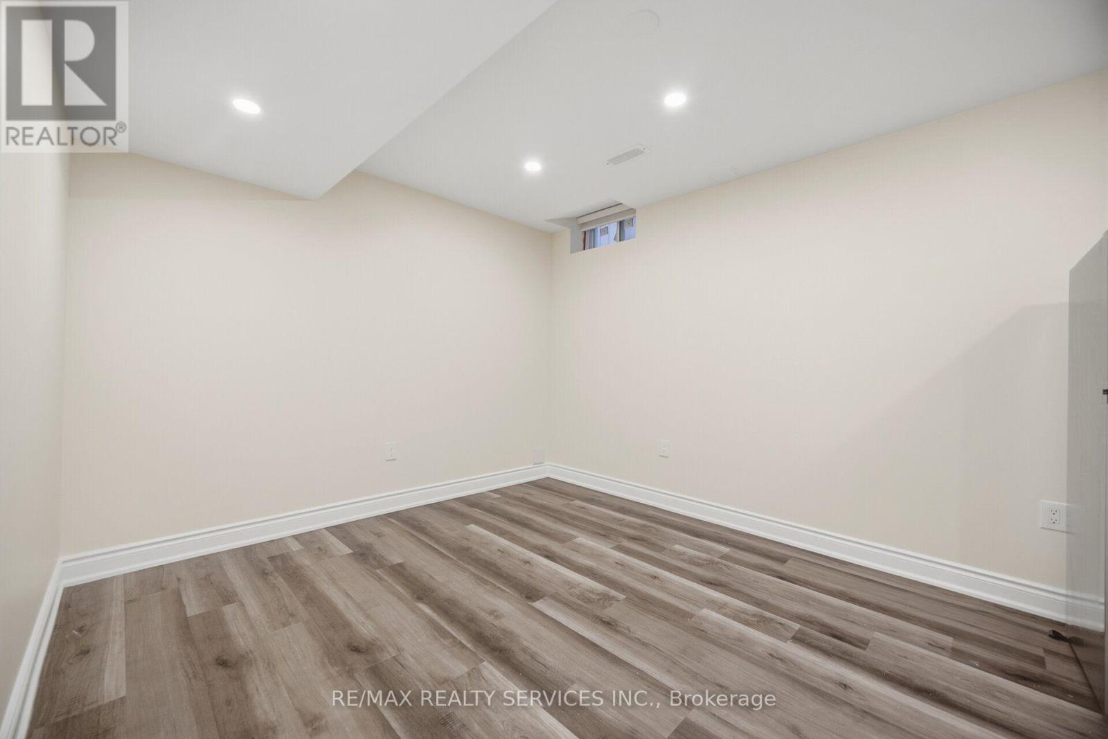 279 REMEMBRANCE ROAD - Image 44