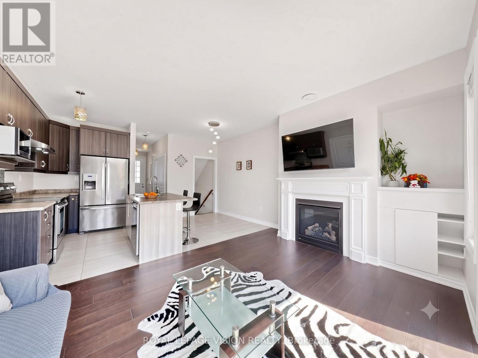 Photo of 24 PENNYCROSS CRESCENT