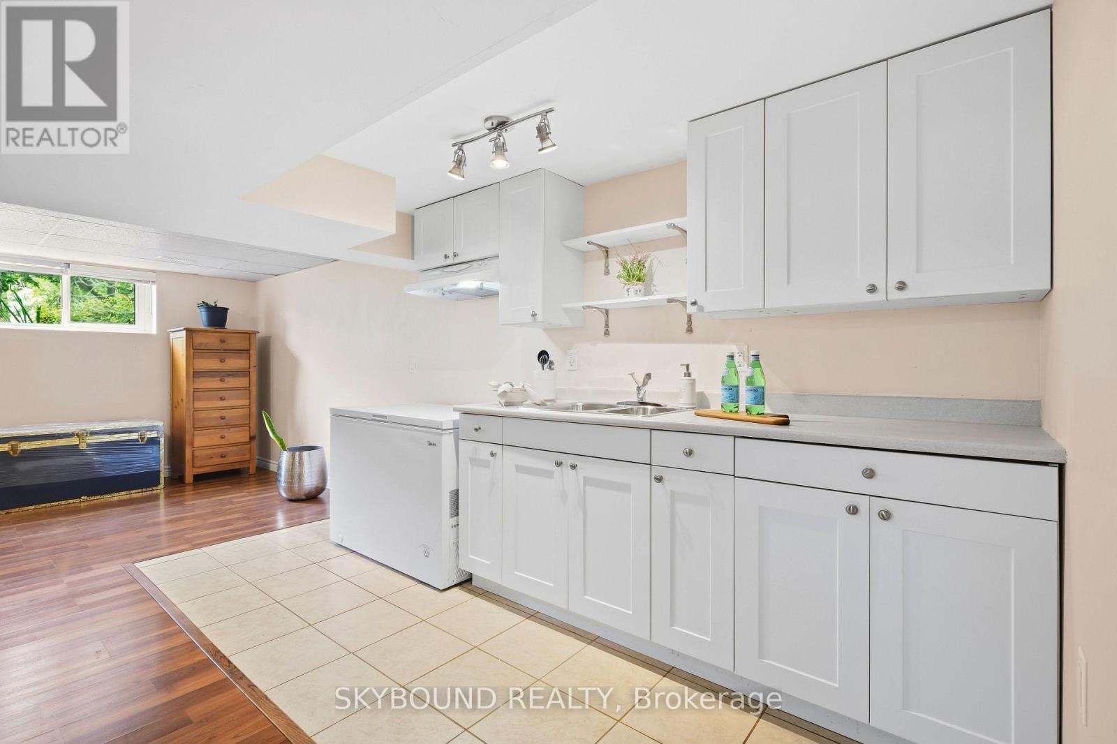 3427 FELLMORE DRIVE - 33