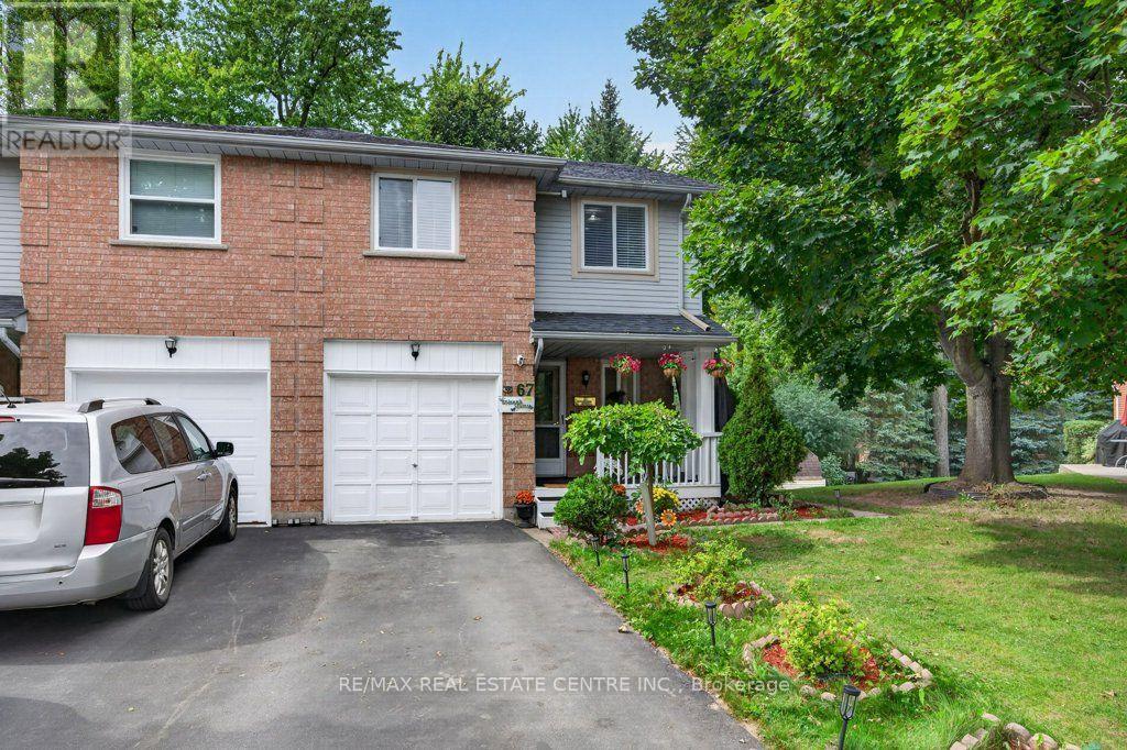 67 GRANDRIDGE CRESCENT - 2