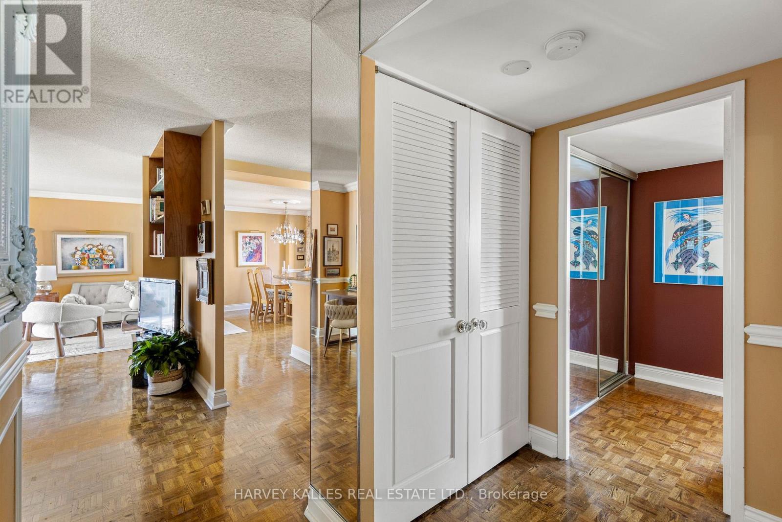 #1405 95 LOMBARD STREET - Image 25