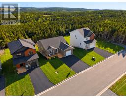 101 Trenton Drive thumbnail 2