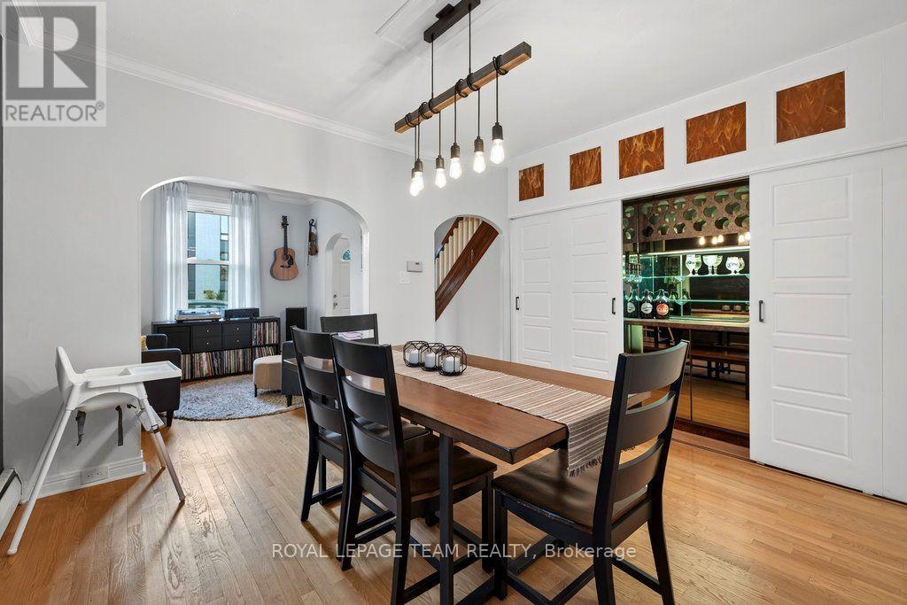 249 HINCHEY AVENUE photo 8