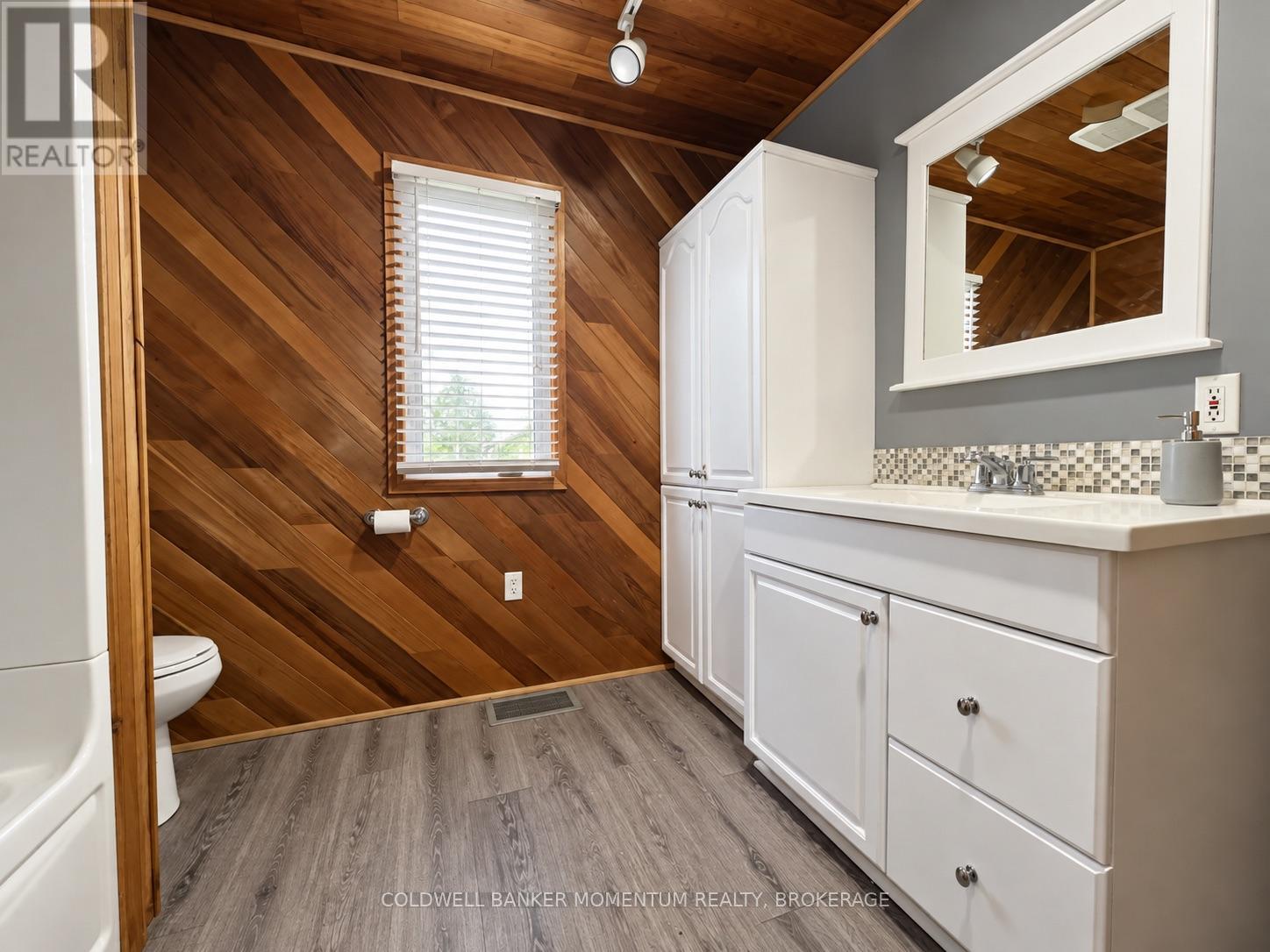 935 TWENTY ROAD - Image 22
