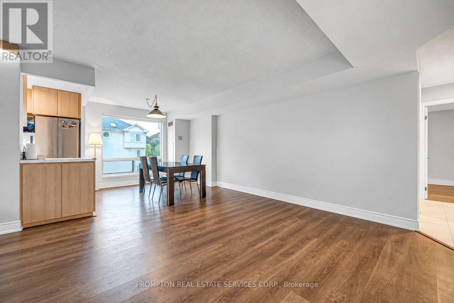 Photo of 210 - 1 HYCREST AVENUE