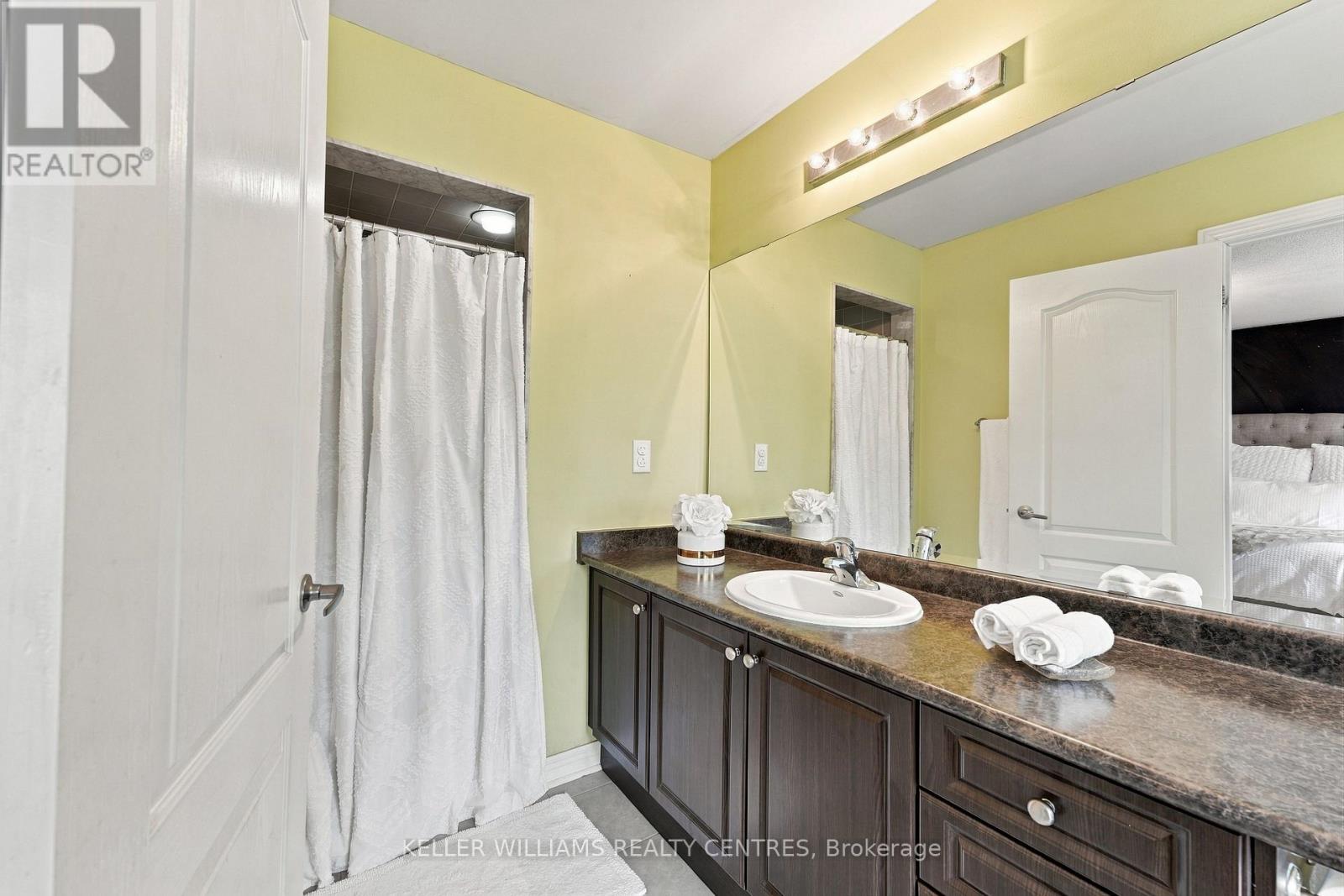 8 ROGERS TRAIL - Image 25
