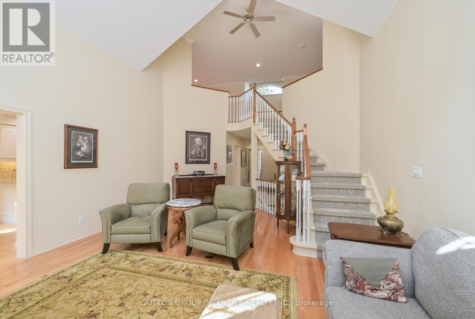 53 SUNSET BOULEVARD - Image 11