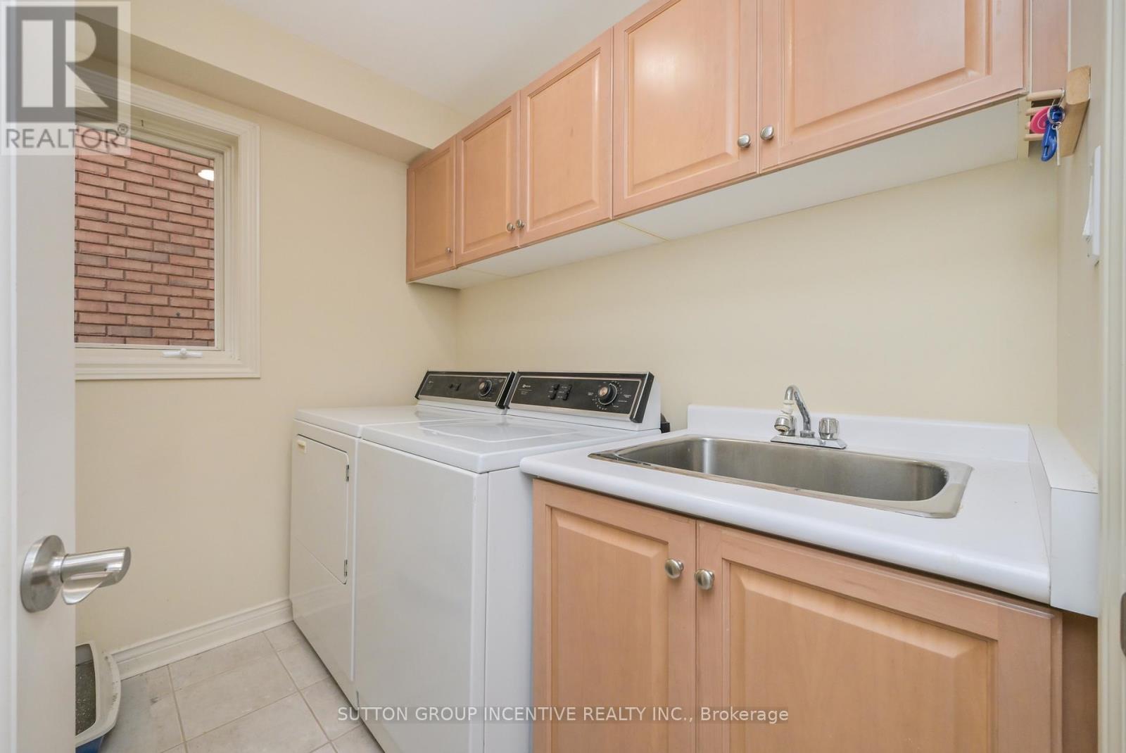 53 SUNSET BOULEVARD - Image 18