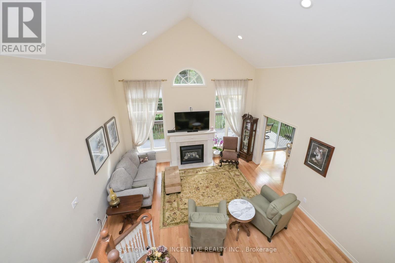 53 SUNSET BOULEVARD - Image 21