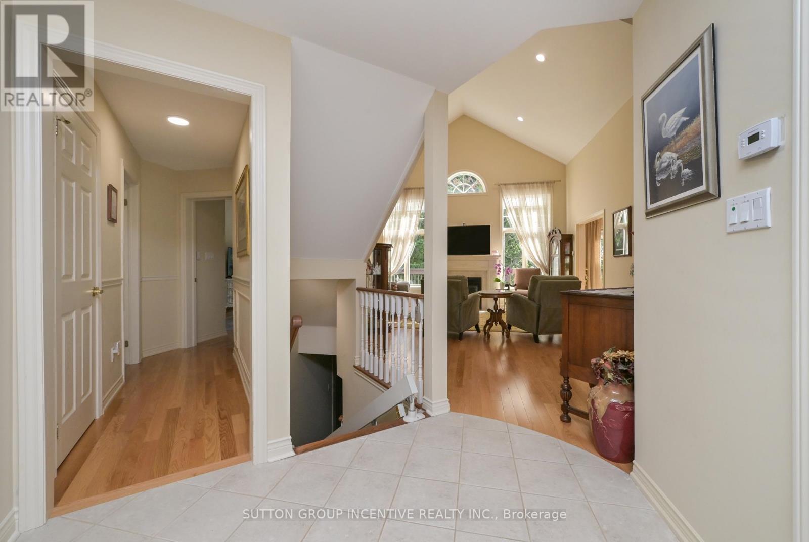53 SUNSET BOULEVARD - Image 4