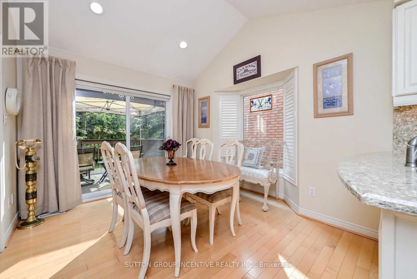 53 SUNSET BOULEVARD - Image 9