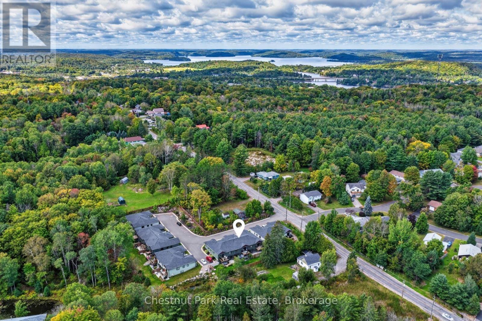 8 Ertler Lane, Huntsville (Brunel), Ontario, P1H1S7, Huntsville (Brunel), Ontario — photo 2 of 5
