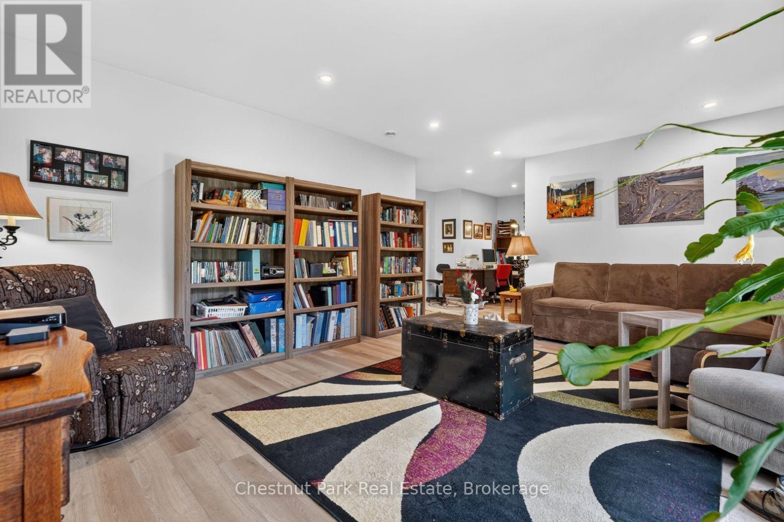 8 ERTLER LANE - Image 33