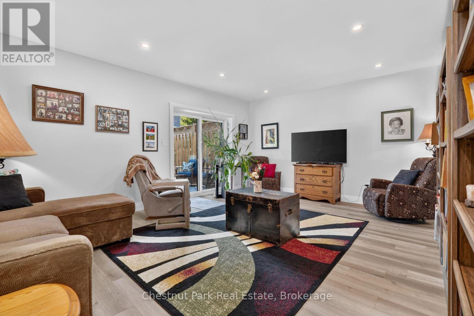 8 ERTLER LANE - Image 34