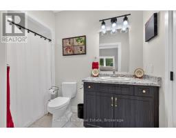 8 Ertler Lane, Huntsville, ON P1H1S7 Photo 17