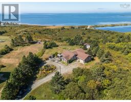 40 Country Lane, Lower West Pubnico, NS B0W2C0 Photo 13