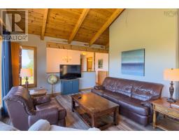 40 Country Lane, Lower West Pubnico, NS B0W2C0 Photo 25