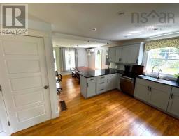 Bedroom - 1543 King Street, Bridgewater, NS B4V1C4 Photo 8
