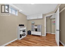 2261 Seton Crescent, Burlington, ON L7L6Y4 Photo 35
