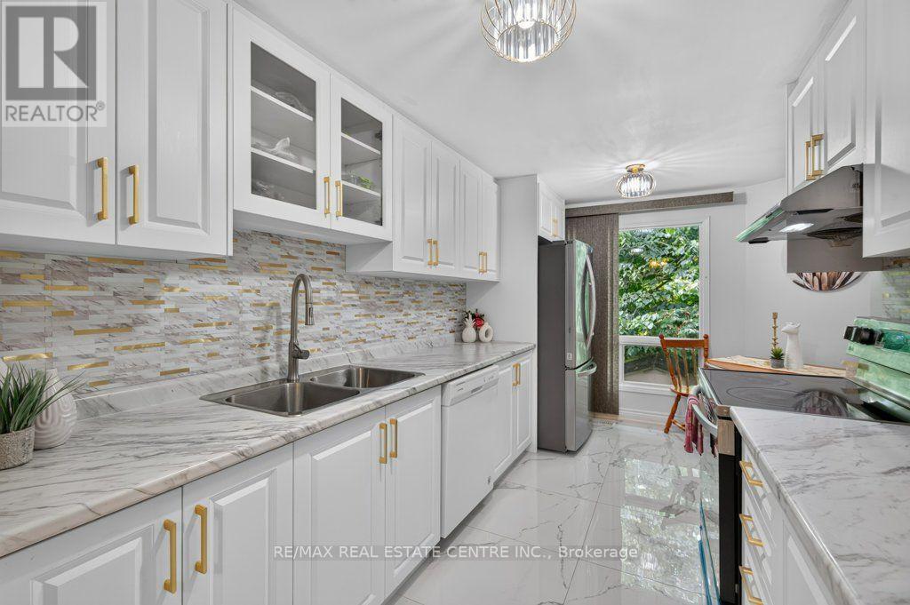 67 GRANDRIDGE CRESCENT - Image 13