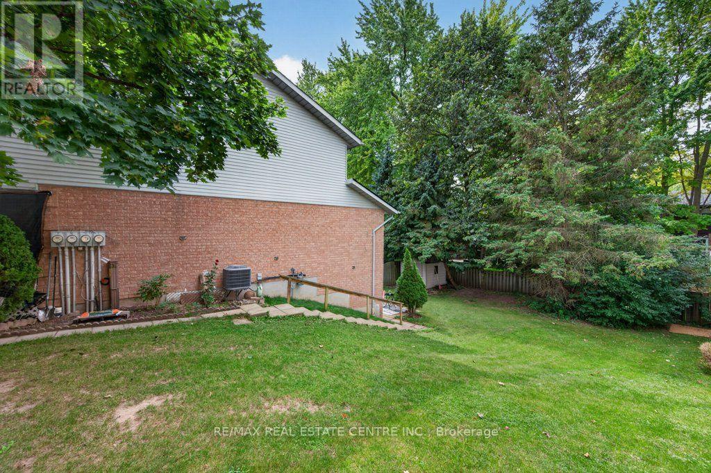67 GRANDRIDGE CRESCENT - Image 32
