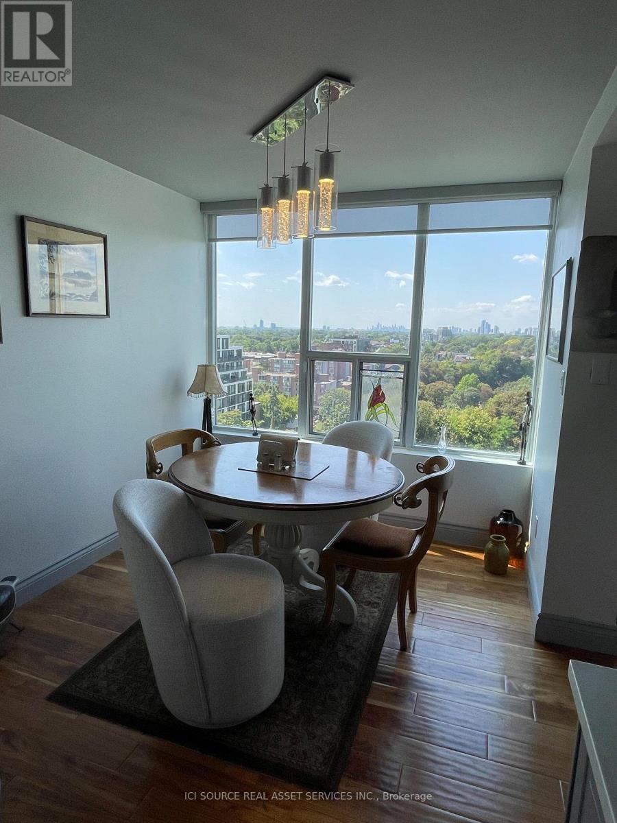 #1102 50 QUEBEC AVENUE - 14