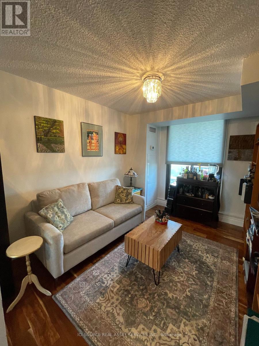 #1102 50 QUEBEC AVENUE - 19