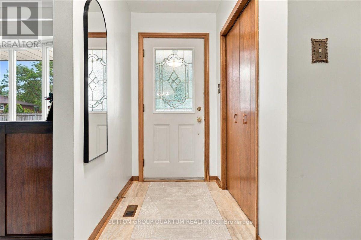 Photo of 325 ERINDALE DRIVE