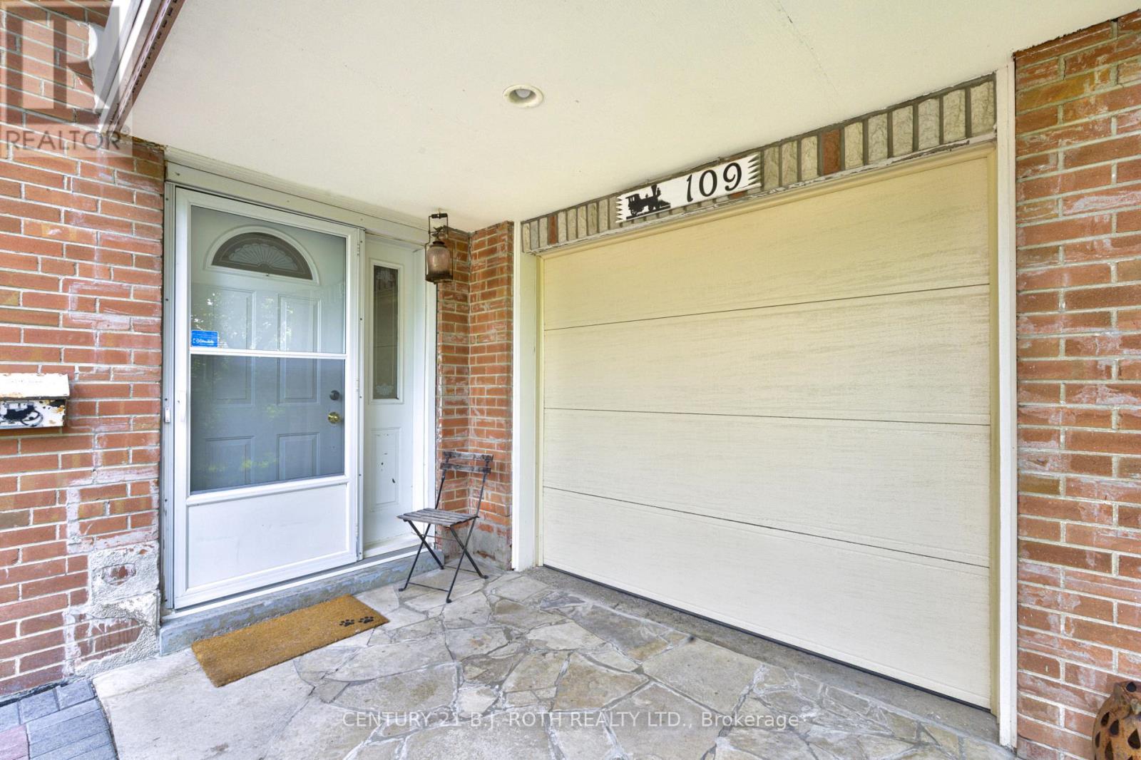 Photo of 109 WINCOTT DRIVE