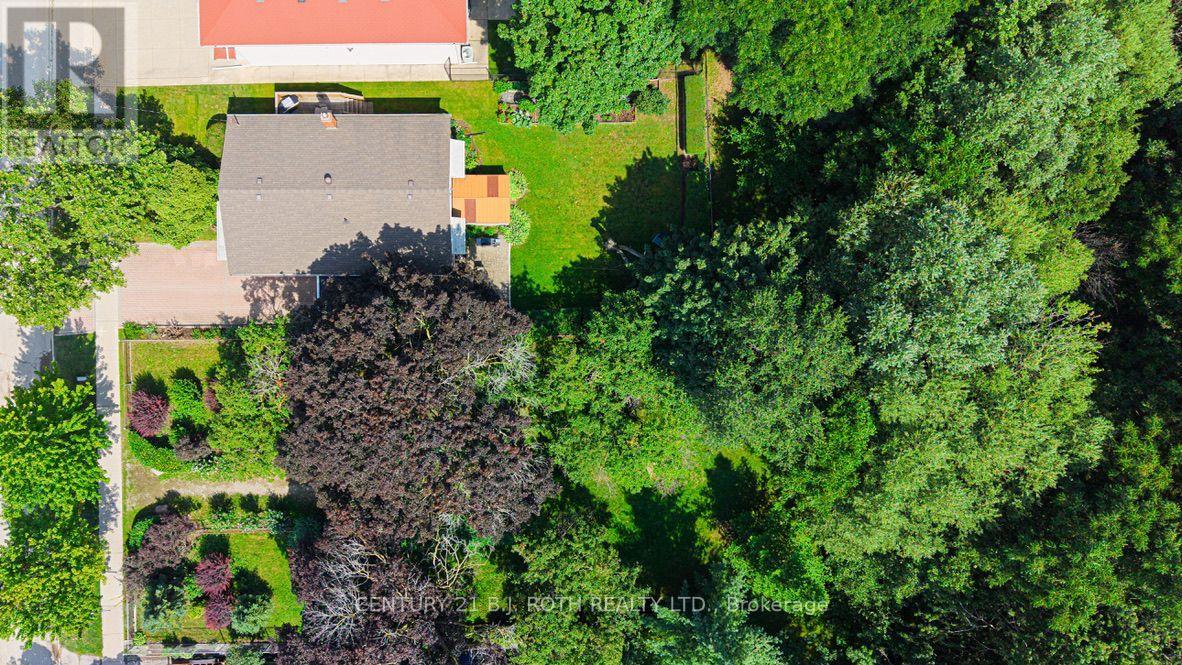 109 WINCOTT DRIVE - 44