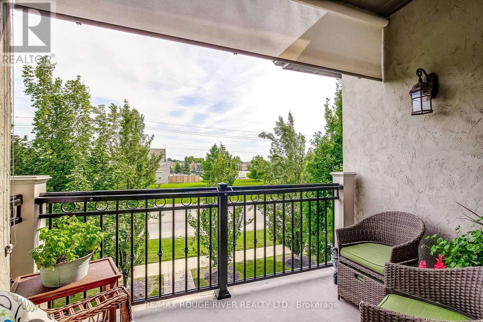 #17 17 ST. ANDREWS LANE S - 24