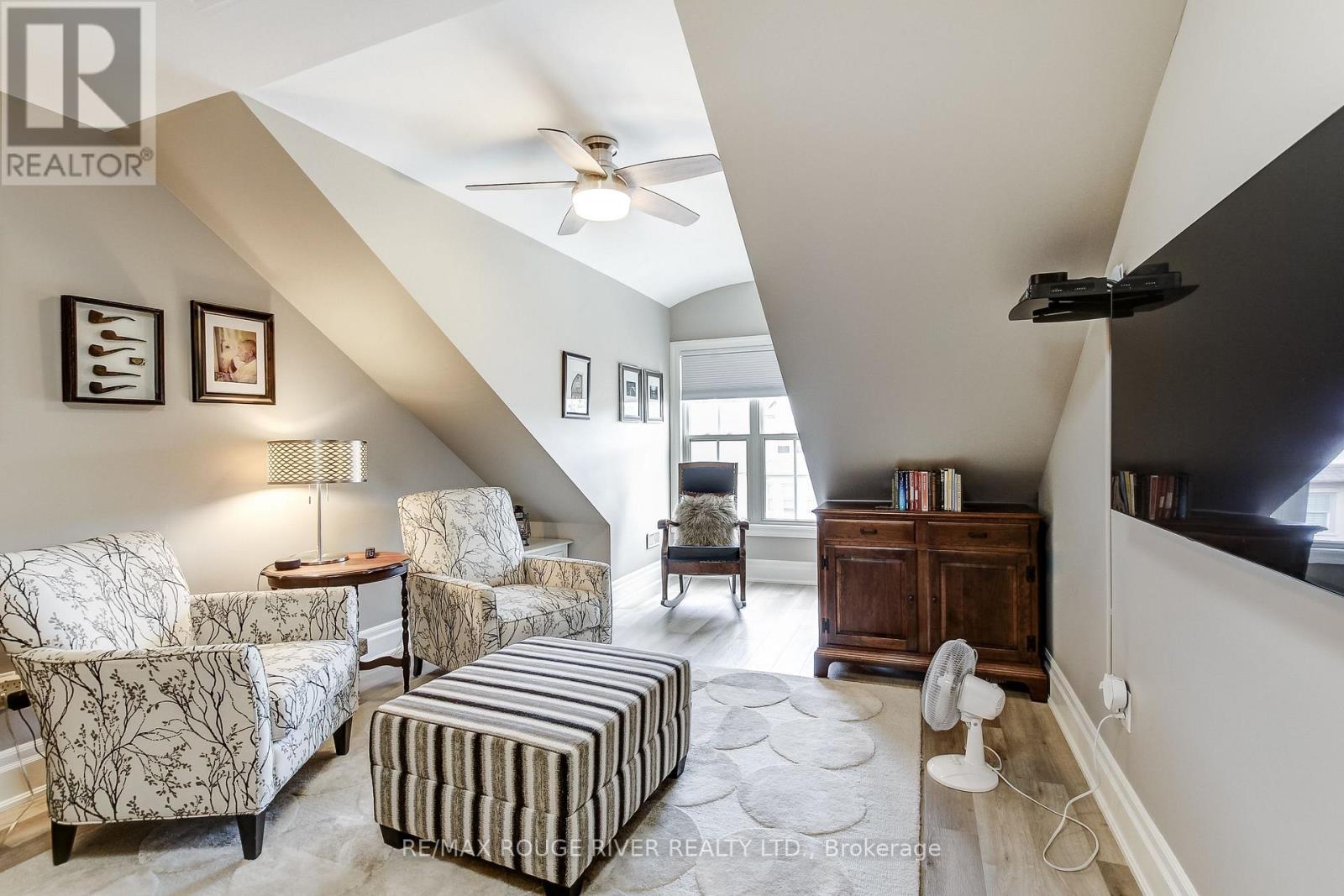 #17 17 ST. ANDREWS LANE S - 37
