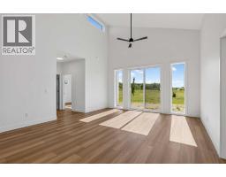 3pc Bathroom - 8 Diamond Valley Close, Carbon, AB T0M0L0 Photo 11