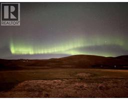 8 Diamond Valley Close, Carbon, AB T0M0L0 Photo 36