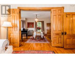 Foyer - 1330 Belcher Street, Port Williams, NS B0P1T0 Photo 12