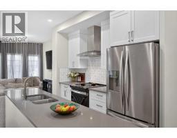 2pc Bathroom - 116, 81 Greenbriar Place Nw, Calgary, AB T3B6J1 Photo 8