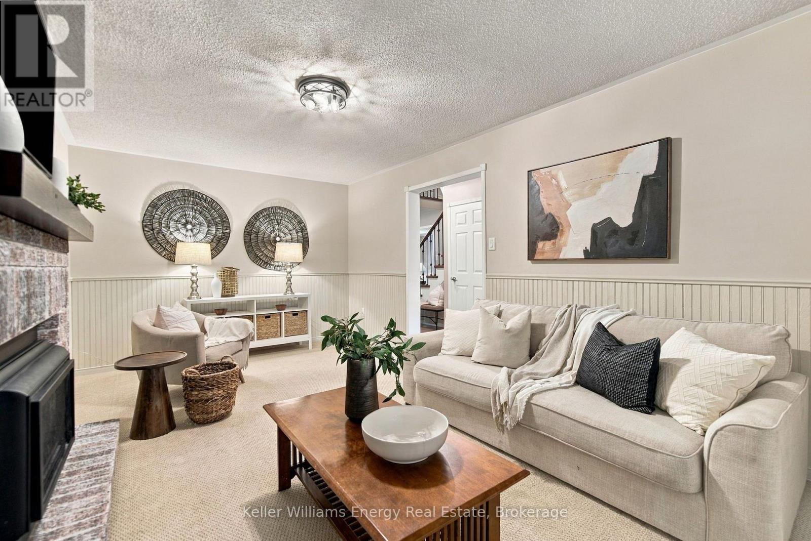 123 Erickson Drive, Whitby, ON photo 14