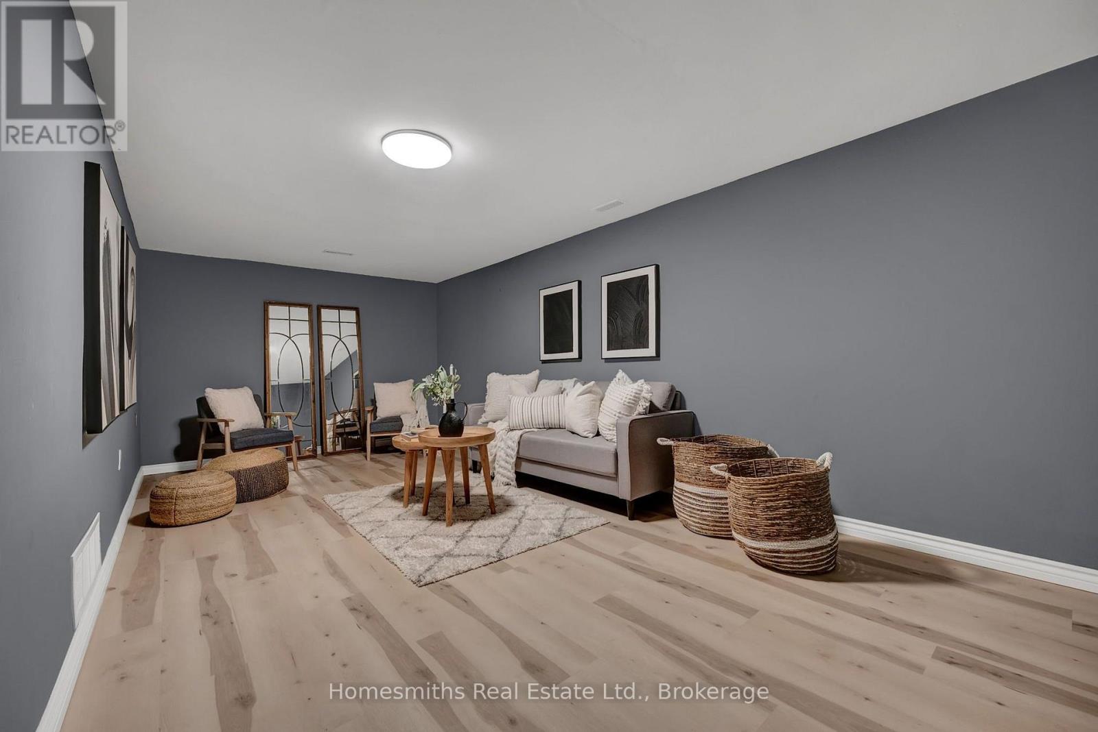 3 THOMAS STREET - 36