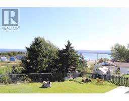 6 Hillview Avenue thumbnail 2